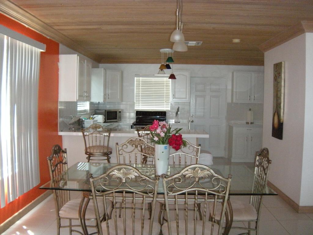 Sapphire Garden Townhouses ジョージ・タウン 部屋 写真